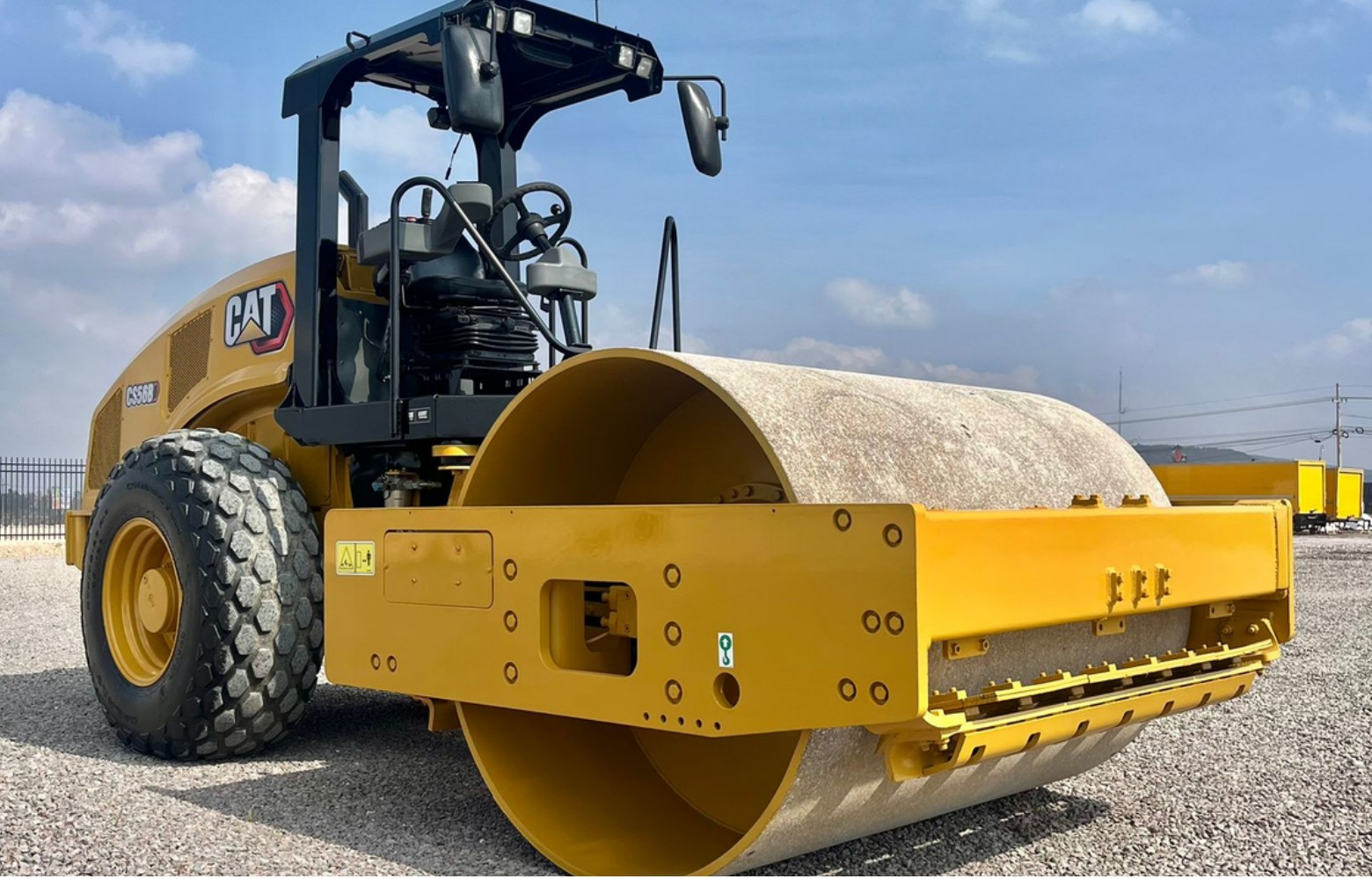 Asfaltos – vibrocompactador (banner) Vibrocompactador para asfaltos